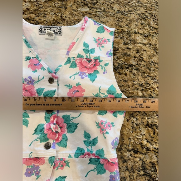 Bonjour Women's Vintage 90s white pink floral cropped boxy vest size small - Picture 5 of 5